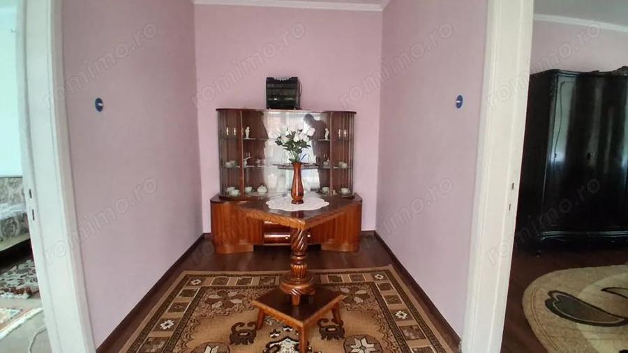 Casa cu teren generos de vanzare in Poiana Campina - 9