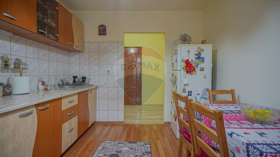 Apartament două camere decomandat la intrare în Răcădău! - 11