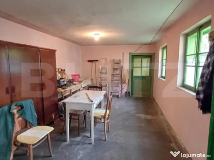 Casa renovabila cu 2 spatii comerciale, 416.6 mp, teren de 7 - 16