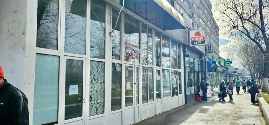 Spatiu comercial 80 mp de inchiriat, vitrina 10 ml, zona Piata Berceni - 2