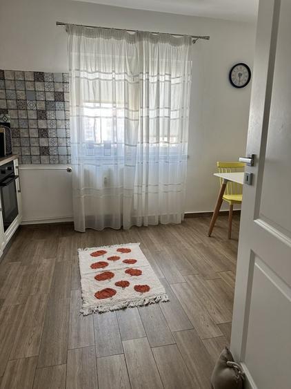 Proprietar inchiriez apartament spatios pe termen lung - 5