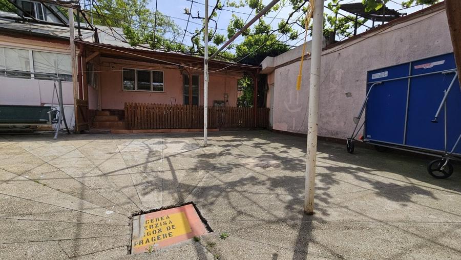 Casă individuală cu 6 camere cu Canalizare în Faleza Nord