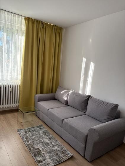 Garsoniera mobilata, etaj 3 in zona Astra - 2