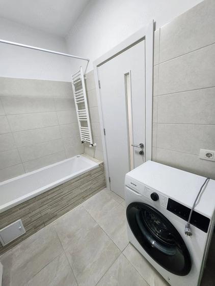 Apartament cu 2 camere decomandat în Roșu