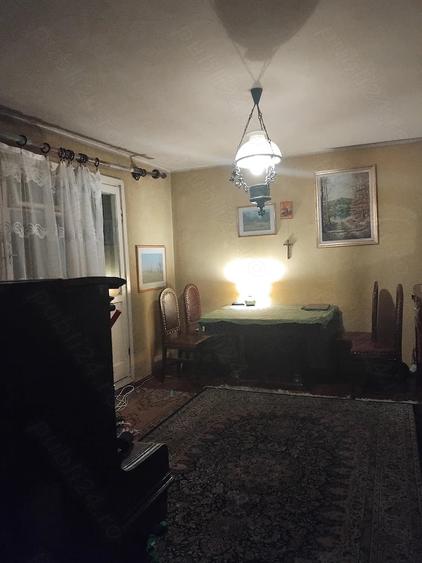 Vand sau schimb cu diferen?a apt 3c,cf1,dec,pe 2 par?i - 1