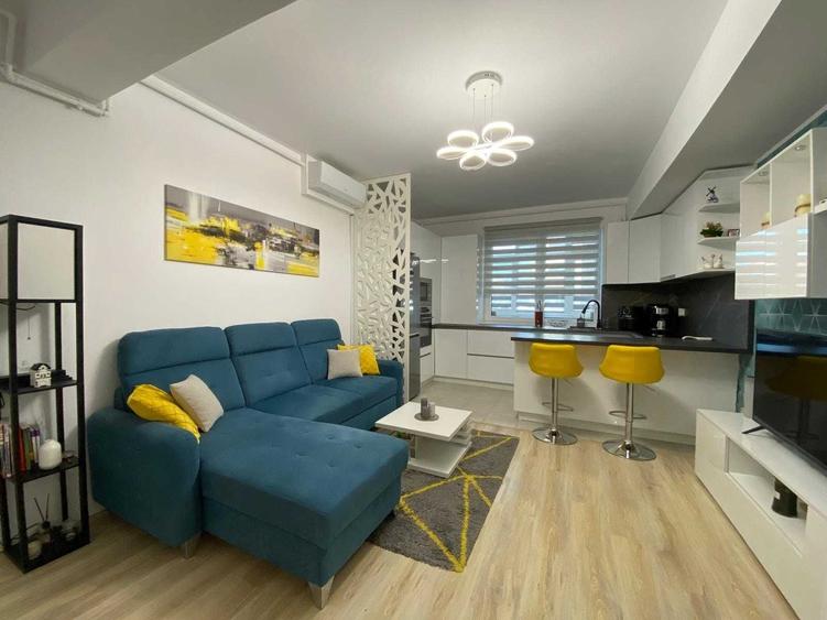 Apartament cu 2 camere decomandat în Central