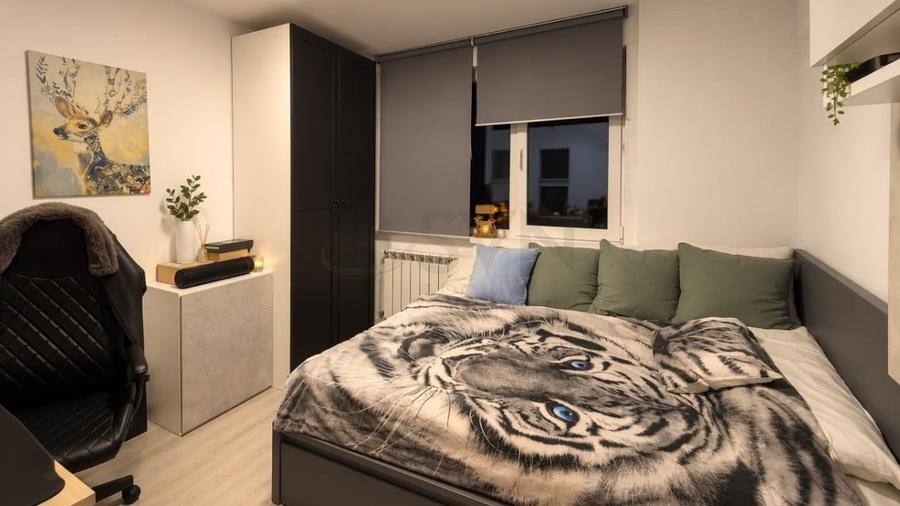 Apartament cu 3 camere semidecomandat, mobilat în Ștefan cel Mare