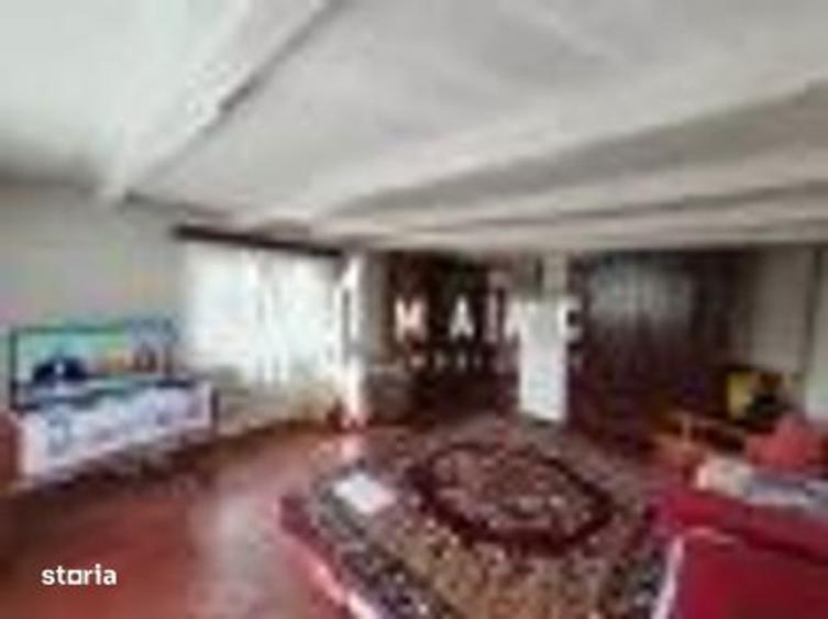 Casă cu 3 camere în Central