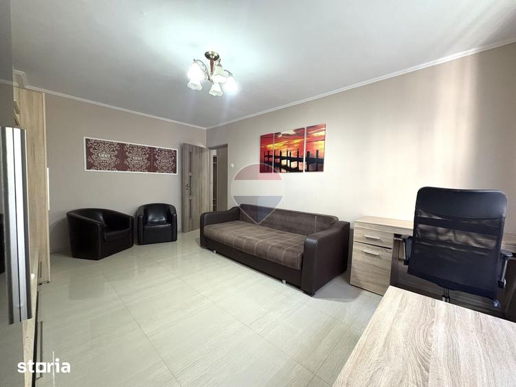 Apartament cu 2 camere decomandat în Faleza Nord