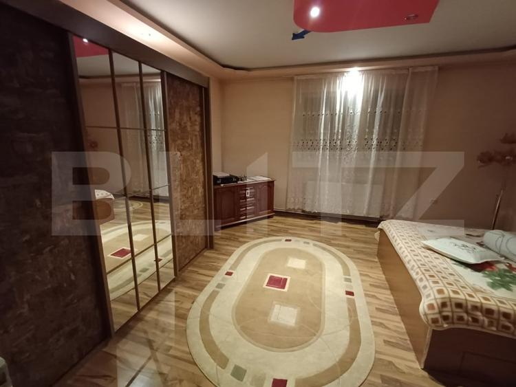 Casă cu 8 camere, 400 mp, 15 ari teren, Salcea - 13