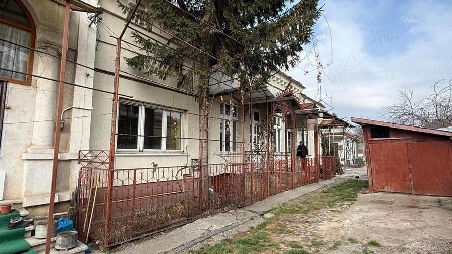 Casă cu 3 camere în Central