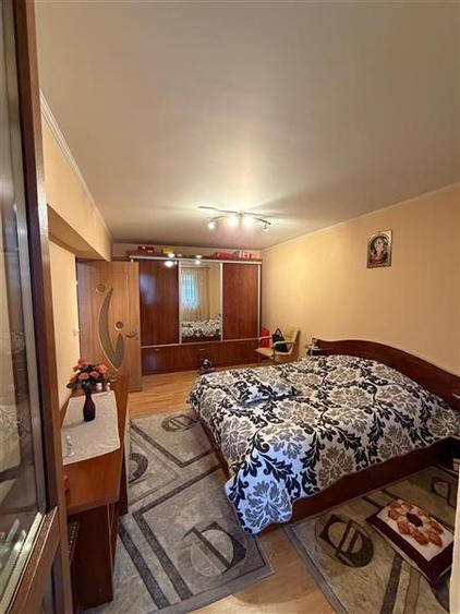 Apartament cu 2 camere decomandat în Obor