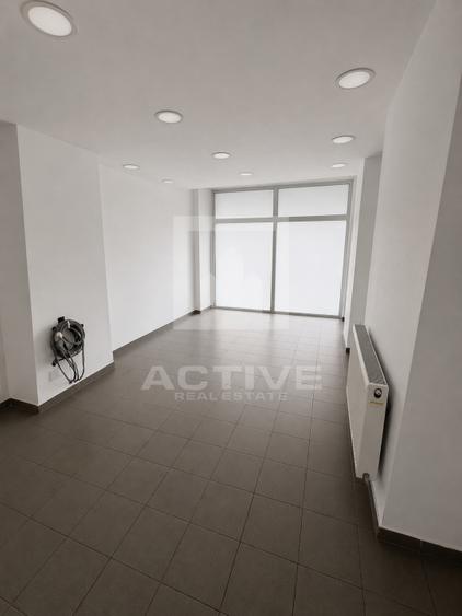 Spațiu comercial, de 137.69999694824 mp, în Central