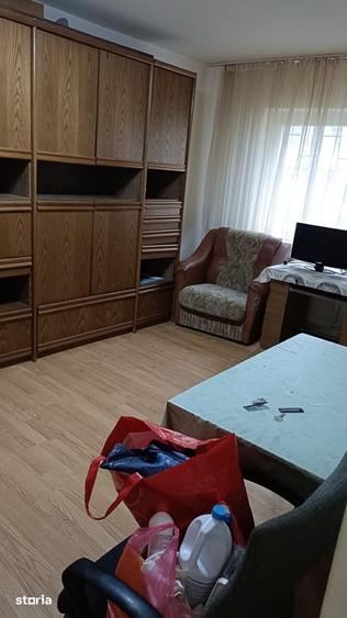 Garsonieră semidecomandată în Republicii