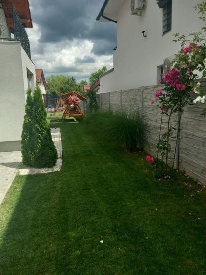 Casă cu 4 camere în Central
