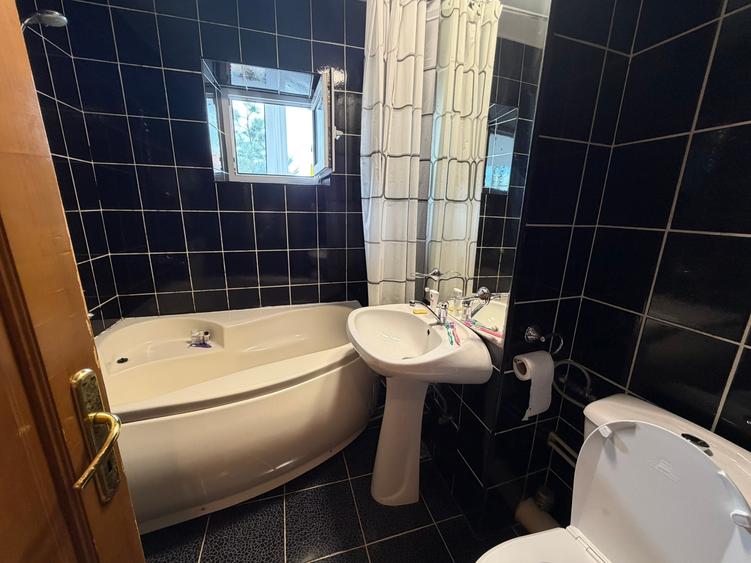 Apartament cu 2 camere decomandat în Centrul Civic