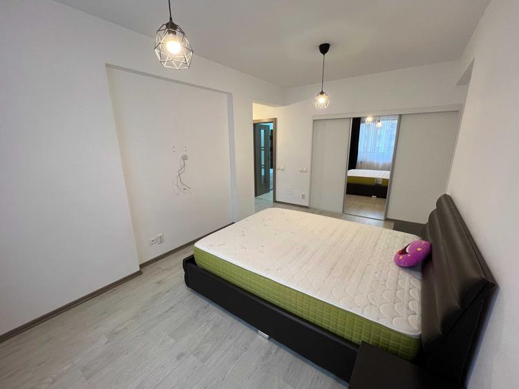 Proprietar inchiriez apartament cu 3 camere, 2 dormitoare, 2 bai, loc parcare, centrala, AC, balcon, camera dresing - 6