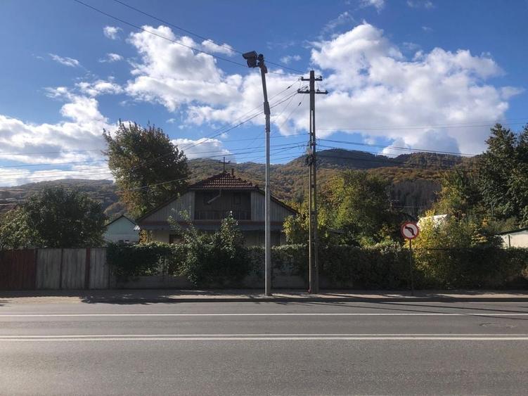 Casă cu 4 camere în Mărăței