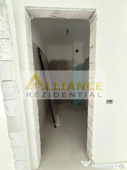 Apartament cu 3 camere decomandat în Berceni