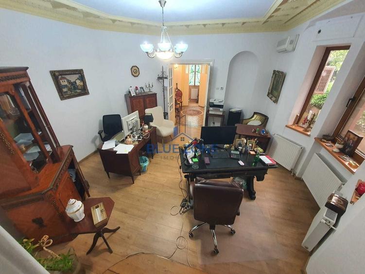 Casă individuală cu 2 camere semidecomandat cu Canalizare în Cotroceni