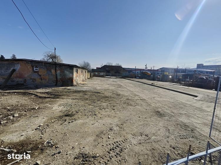 Spațiu comercial, de 2,000 mp, în Bartolomeu