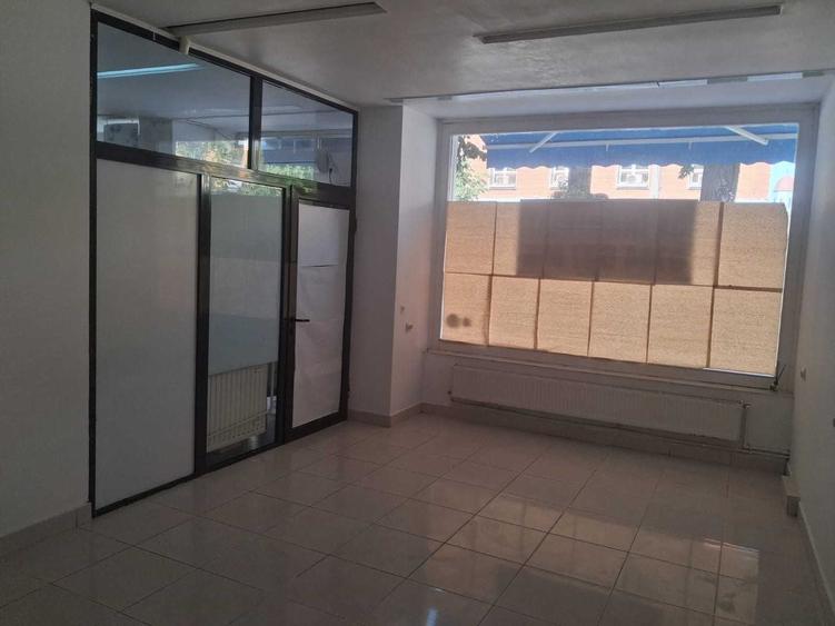 Spatiu comercial de inchiriat in zona centrala Galati - 3
