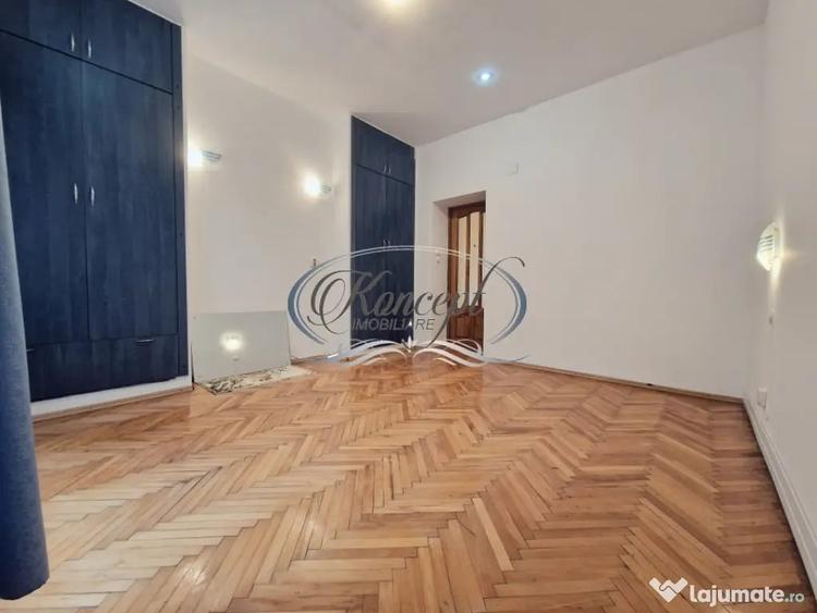 Apartament cu 3 camere semidecomandat, mobilat în Central