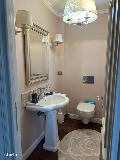 Apartament cu 5 camere în Arcul de Triumf