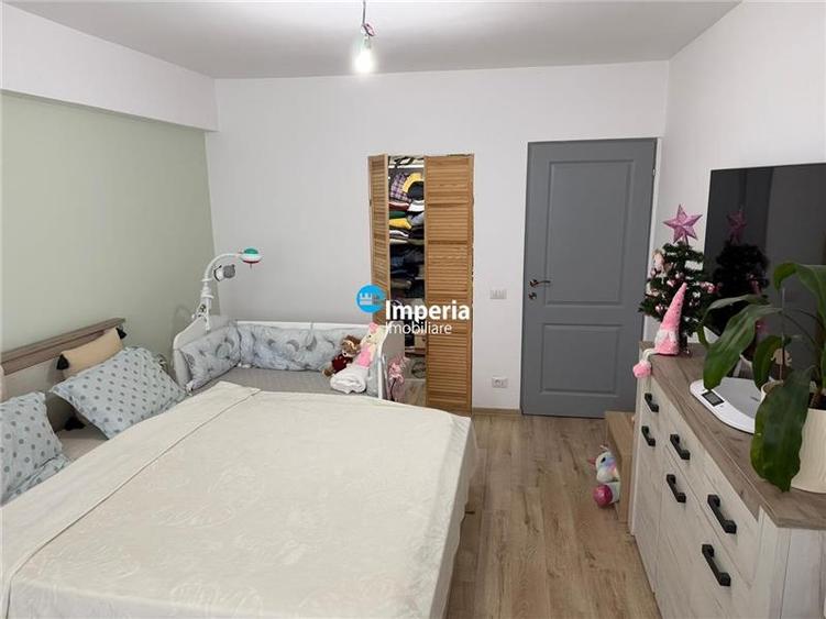 Apartament cu 3 camere semidecomandat, mobilat în Tătărași