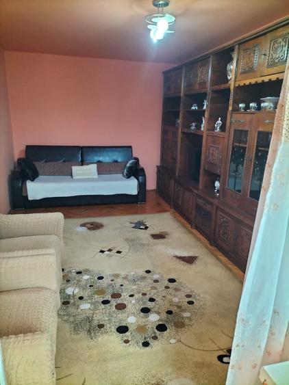 Apartament cu 2 camere decomandat în Cetate