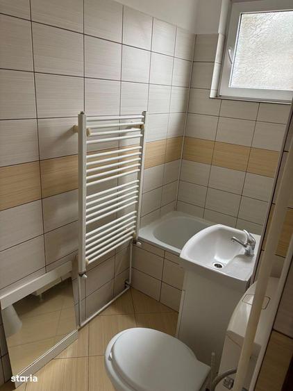 De vanzare ap. cu 3 camere, Cart. Budai, Str. Panselutelor, et. 3/4 - 4