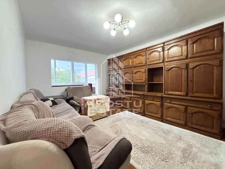 Apartament cu 3 camere, decomandat, zona Aradului - 3