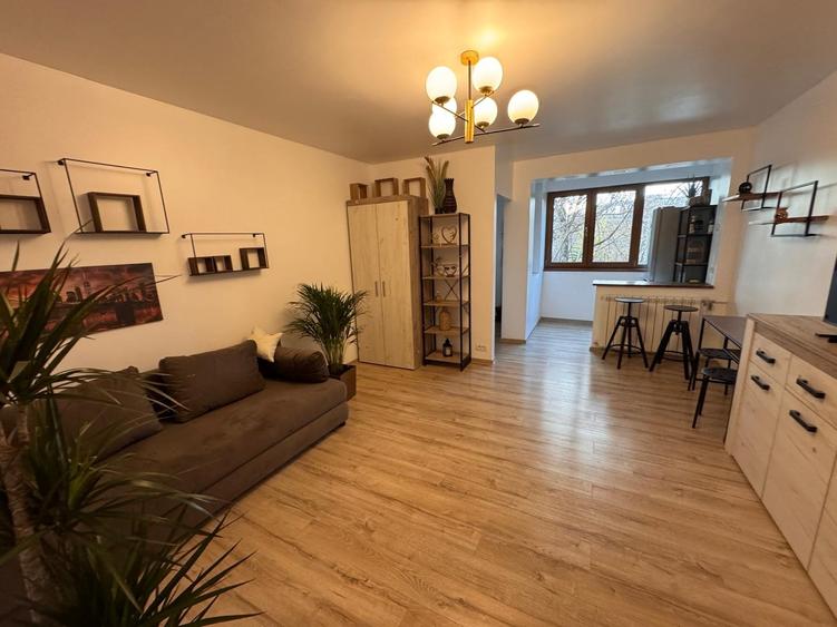 Drumul Taberei, Favorit - 4