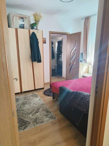 Casa singur in curte zona Astra - 13