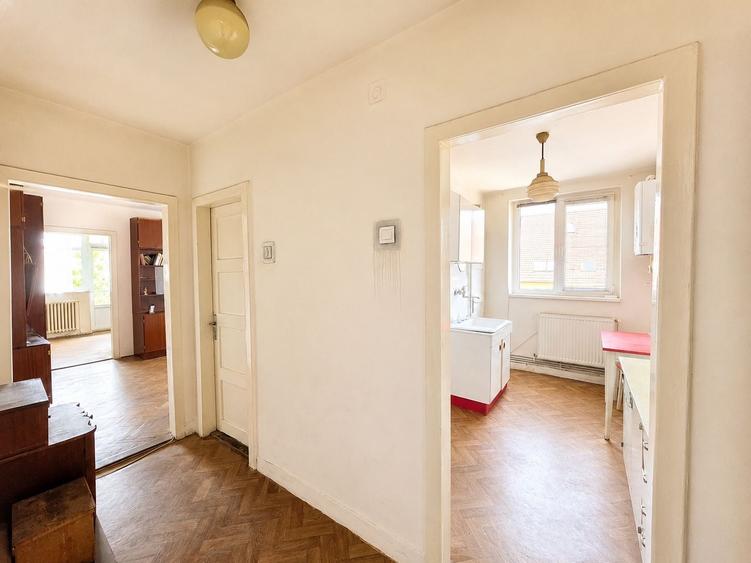 De vânzare apartament 2 camere zona Centrală - 7