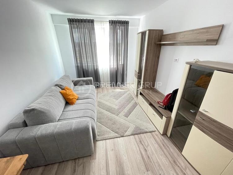 Etaj 2! Apartament 2 camere, Pacurari, 50mp, CT, LOC PARCARE