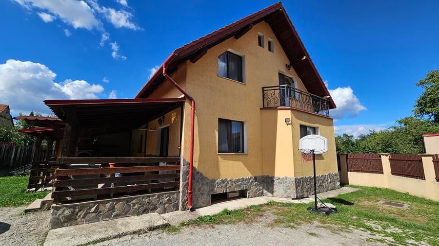 Casa moderna,Sacele,singur in curte,ideala familie,260000 Euro - 2