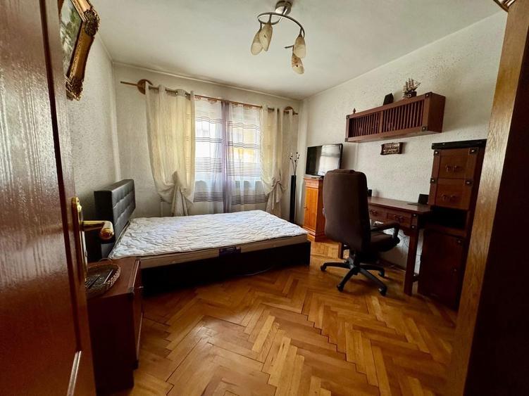Apartament 2 camere decomandat in Vasile Aaron - proprietar - 5