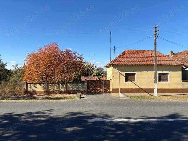 Casa de vanzare in Cuvin - 5