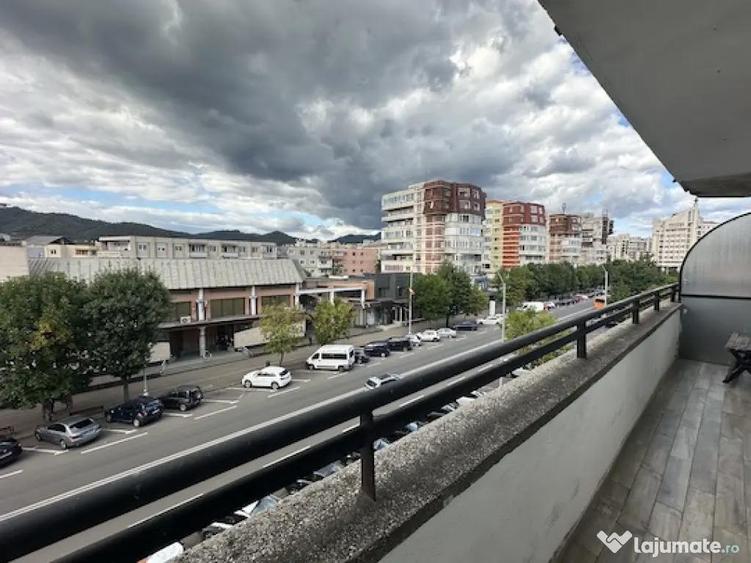 Apartament de vanzare, 74 mp, Bulevardul Traian - 1