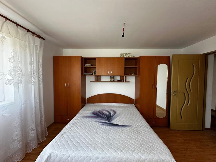 Casa spatioasa de vanzare - 5