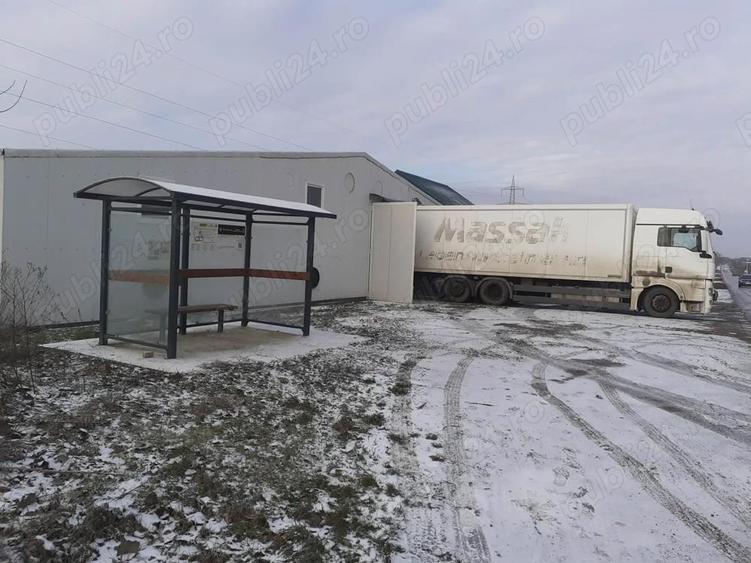 Inchiriez hala Vaslui - 6