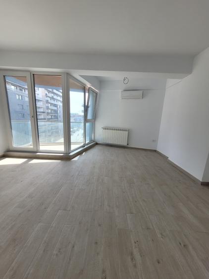 COMISION 0! SUPER PRET - STUDIO  FINALIZAT 45.80 MP - ACCES PISCINA - 67900 E - 37