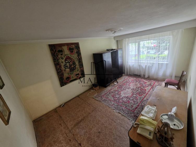 Apartament de vânzare - 2