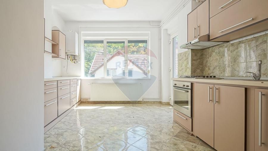 Imobil premium de inchiriat in Brasov, aproape de Biserica Neagra - 17