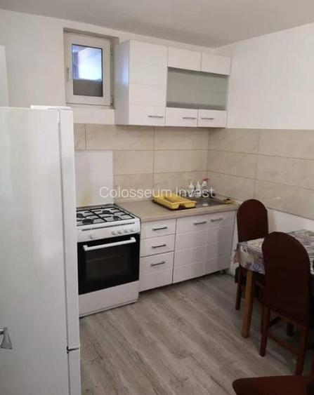 Apartament cu 2 camere, decomandat - zona Brasovul Vechi