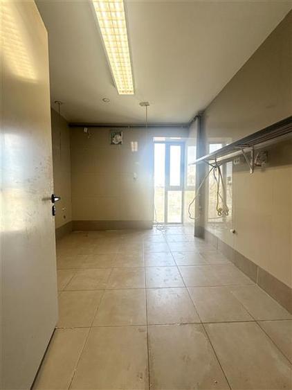 Spatiu Comercial Eforie Nord 160 mp, Situat in Zona Foarte buna, Trafic Intens, - 2