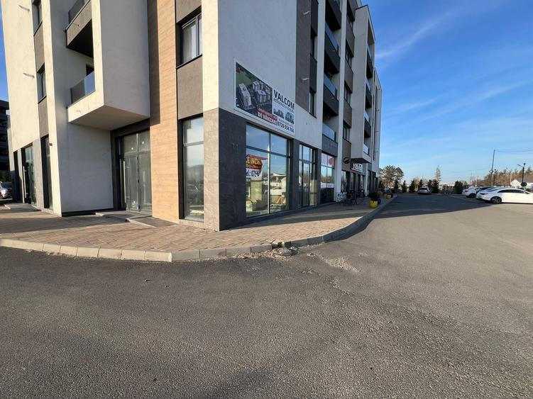 Spatiu comercial de inchiriat, 195 mp - complexul rezidential Valcom - 1