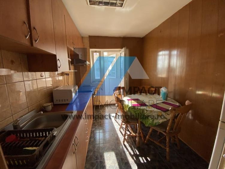 2decomandate Bulevardul 1Mai -Sara, langa Facultatea de Medicina, mobilat utilat - 2