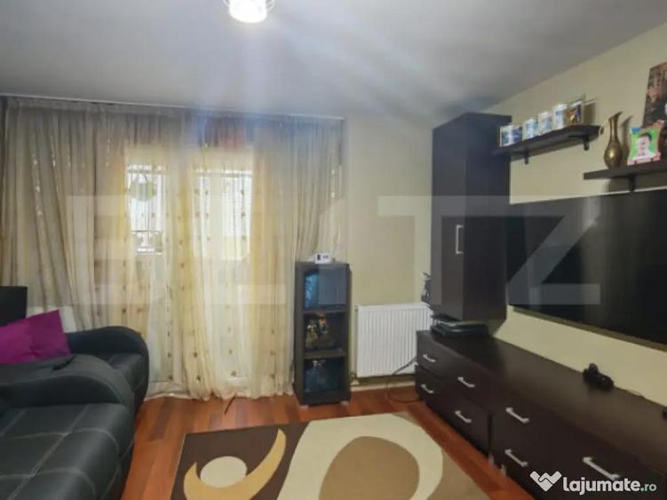 Apartament cu 2 camere, decomandat, 55 mp, zona Materna - 1